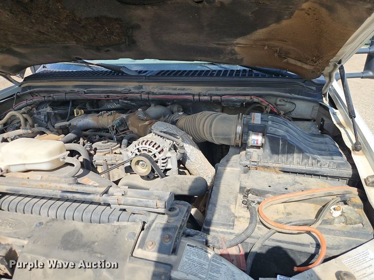 image for item EI3999 2000 Ford F450 Super Duty XL utility / service truck