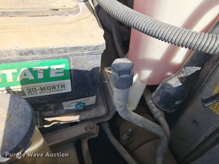 image for item EI3999 2000 Ford F450 Super Duty XL utility / service truck