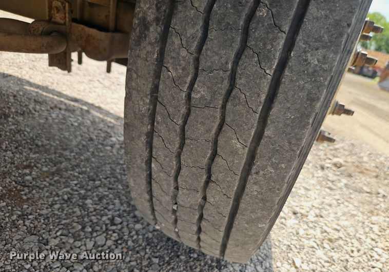 image for item EI3999 2000 Ford F450 Super Duty XL utility / service truck