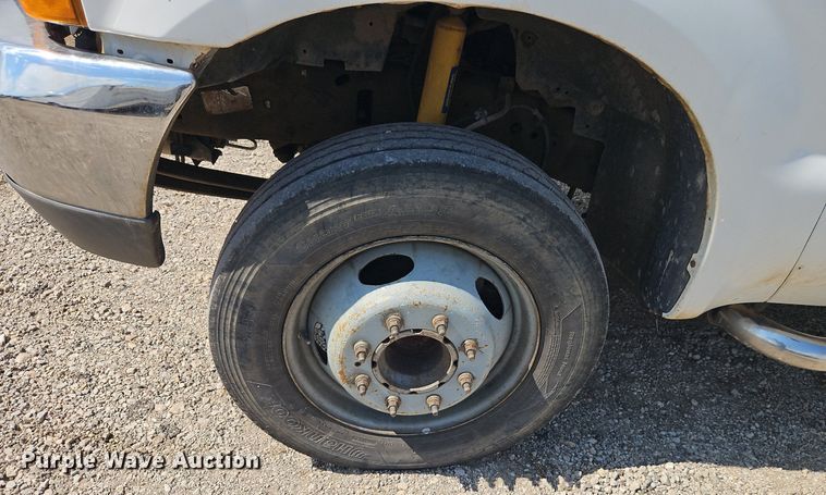 image for item EI3999 2000 Ford F450 Super Duty XL utility / service truck