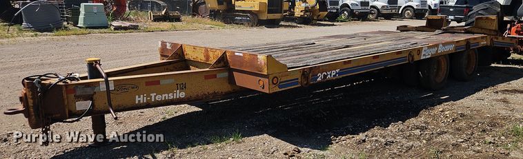 image for item EI4000 1997 Eager Beaver 20XPT equipment trailer