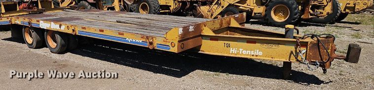 image for item EI4000 1997 Eager Beaver 20XPT equipment trailer