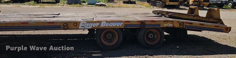 image for item EI4000 1997 Eager Beaver 20XPT equipment trailer