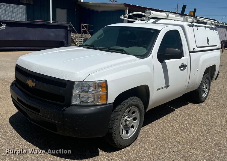 image for item EJ2788 2013 Chevrolet  Silverado 1500 pickup truck