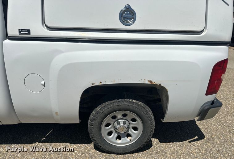 image for item EJ2788 2013 Chevrolet  Silverado 1500 pickup truck