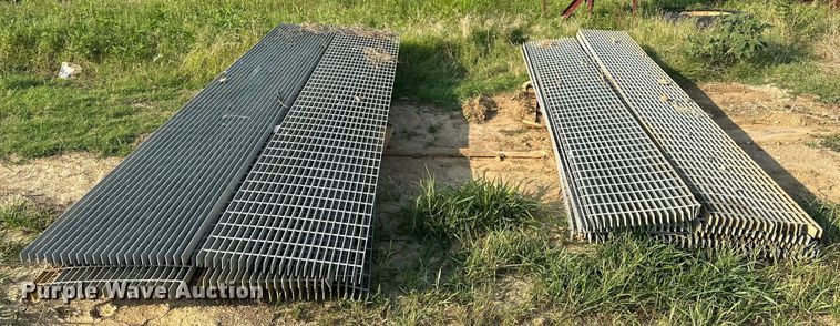 image for item EJ4422 Grates