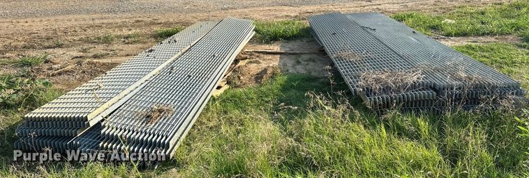 image for item EJ4422 Grates