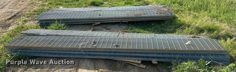 image for item EJ4422 Grates