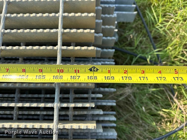 image for item EJ4422 Grates