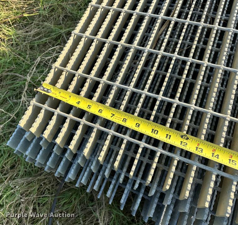 image for item EJ4422 Grates