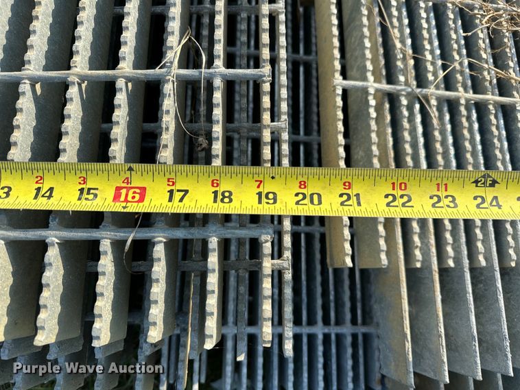 image for item EJ4422 Grates