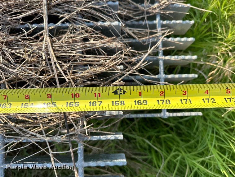 image for item EJ4422 Grates