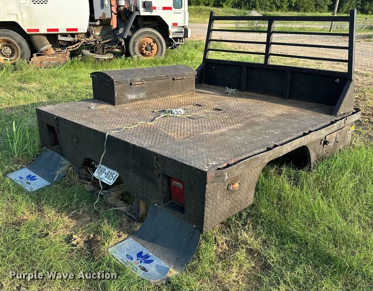 image for item EJ4423 Truck bed flat bed 