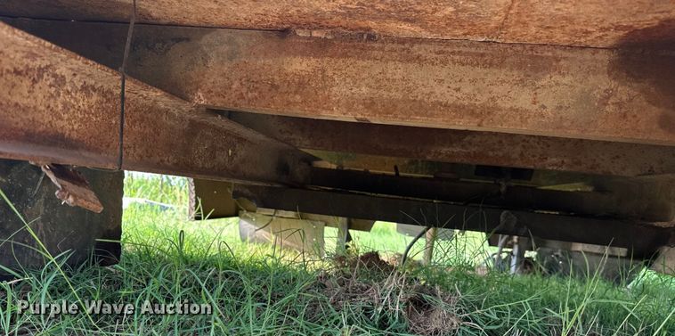 image for item EJ4423 Truck bed flat bed 