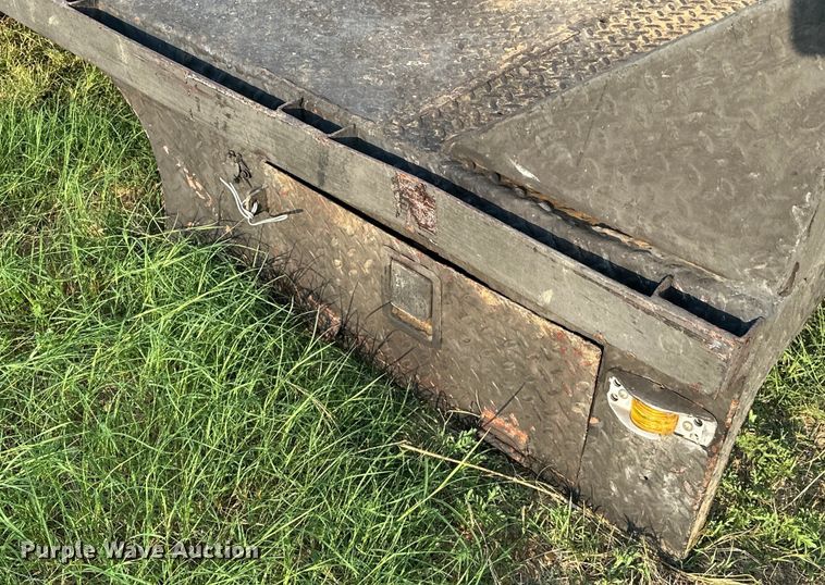 image for item EJ4423 Truck bed flat bed 