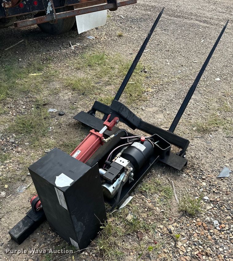 image for item EJ4427 Bale spear