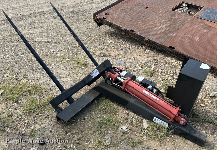 image for item EJ4427 Bale spear