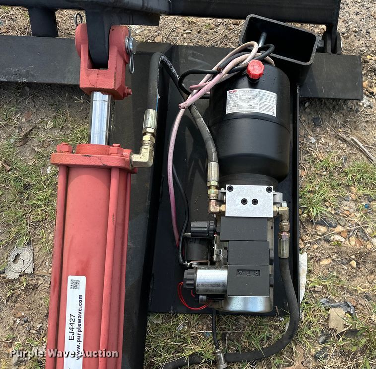 image for item EJ4427 Bale spear