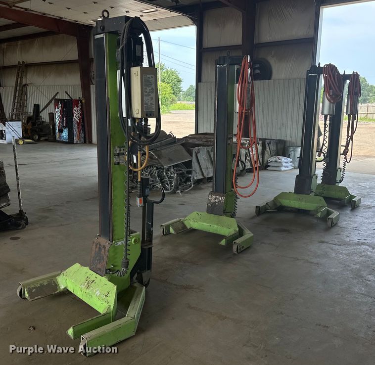 image for item EJ4428 (4) Automotive Resources ARI-hetra HDML-8 mobile lift 