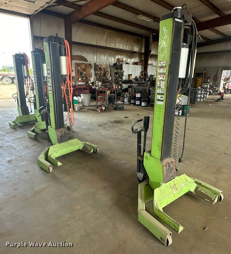 image for item EJ4428 (4) Automotive Resources ARI-hetra HDML-8 mobile lift 