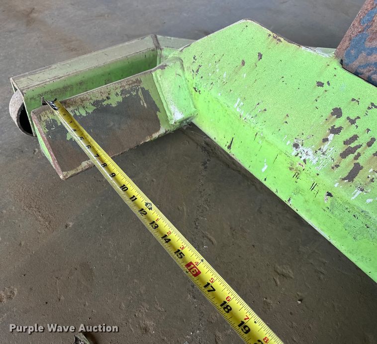 image for item EJ4428 (4) Automotive Resources ARI-hetra HDML-8 mobile lift 