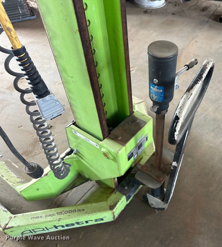 image for item EJ4428 (4) Automotive Resources ARI-hetra HDML-8 mobile lift 