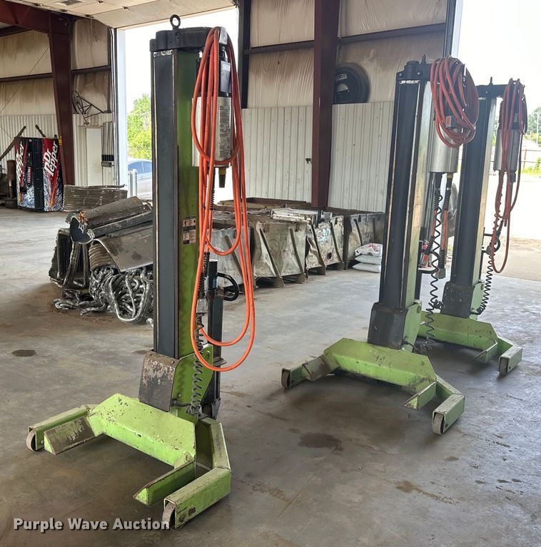 image for item EJ4428 (4) Automotive Resources ARI-hetra HDML-8 mobile lift 