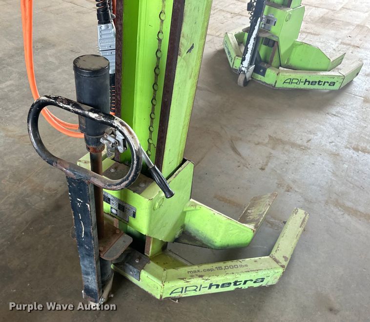 image for item EJ4428 (4) Automotive Resources ARI-hetra HDML-8 mobile lift 