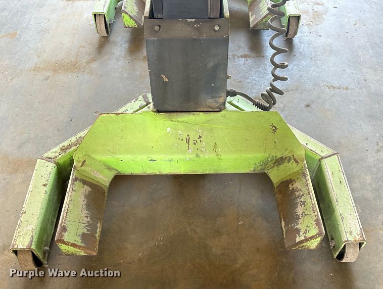 image for item EJ4428 (4) Automotive Resources ARI-hetra HDML-8 mobile lift 