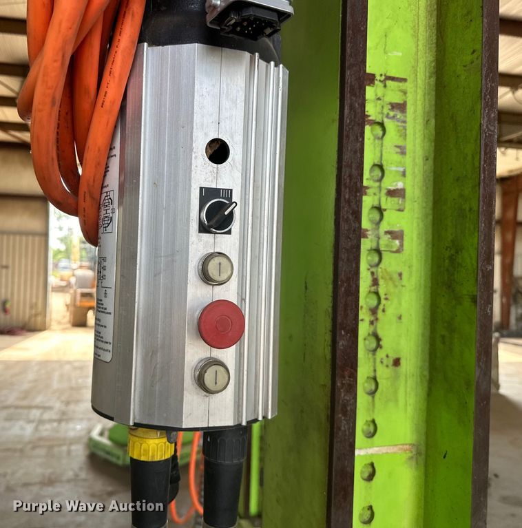 image for item EJ4428 (4) Automotive Resources ARI-hetra HDML-8 mobile lift 