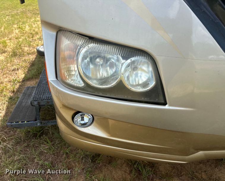 image for item EJ4439 2012 Winnebago  Journey  RV