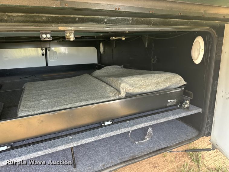 image for item EJ4439 2012 Winnebago  Journey  RV