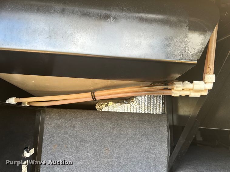 image for item EJ4439 2012 Winnebago  Journey  RV