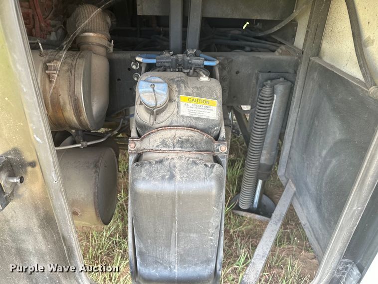 image for item EJ4439 2012 Winnebago  Journey  RV