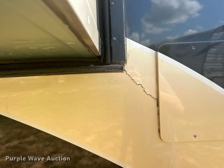 image for item EJ4439 2012 Winnebago  Journey  RV