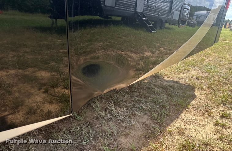 image for item EJ4439 2012 Winnebago  Journey  RV