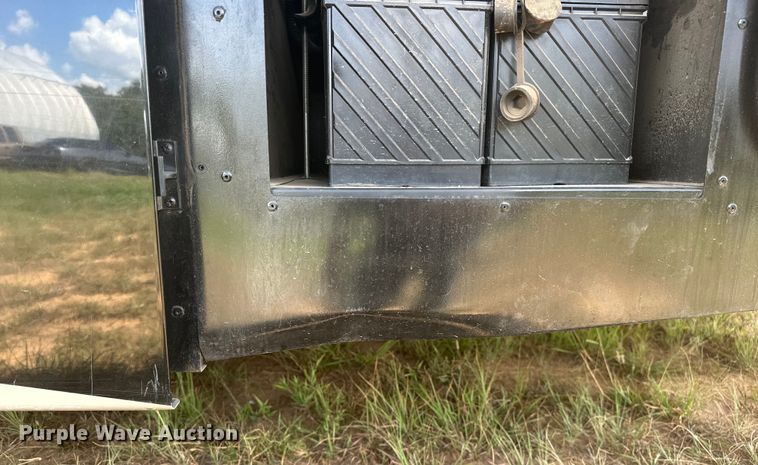 image for item EJ4439 2012 Winnebago  Journey  RV