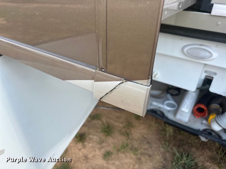 image for item EJ4439 2012 Winnebago  Journey  RV