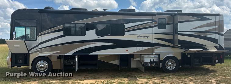 image for item EJ4439 2012 Winnebago  Journey  RV