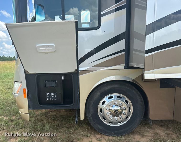 image for item EJ4439 2012 Winnebago  Journey  RV