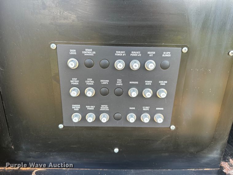 image for item EJ4439 2012 Winnebago  Journey  RV