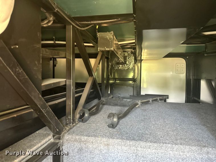 image for item EJ4439 2012 Winnebago  Journey  RV