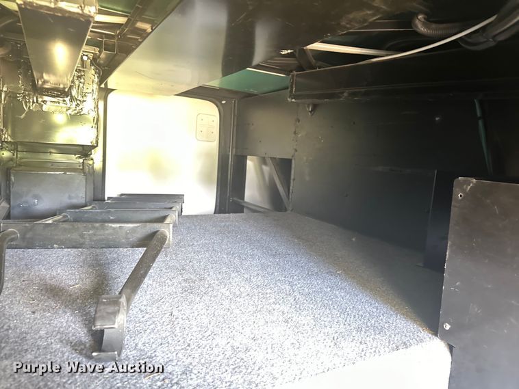 image for item EJ4439 2012 Winnebago  Journey  RV