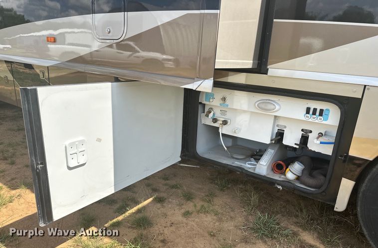 image for item EJ4439 2012 Winnebago  Journey  RV