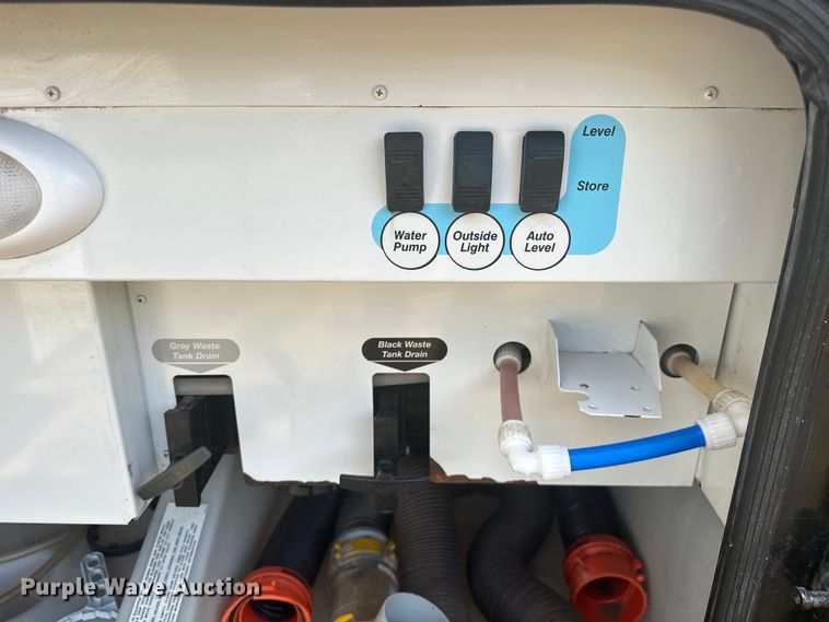 image for item EJ4439 2012 Winnebago  Journey  RV