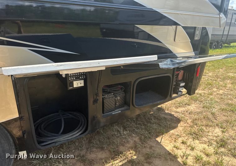 image for item EJ4439 2012 Winnebago  Journey  RV