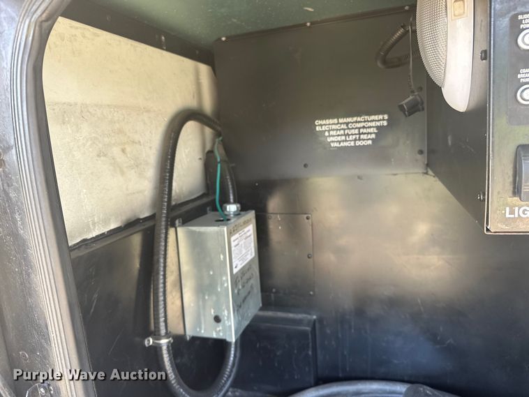 image for item EJ4439 2012 Winnebago  Journey  RV