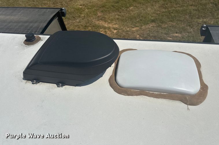 image for item EJ4439 2012 Winnebago  Journey  RV