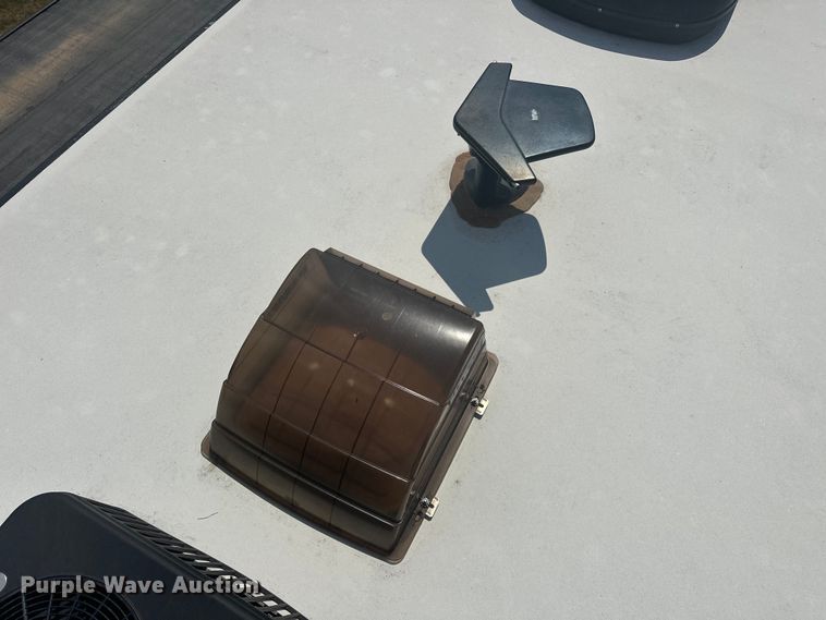 image for item EJ4439 2012 Winnebago  Journey  RV