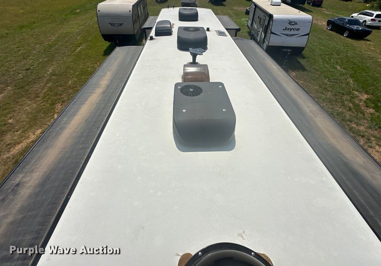 image for item EJ4439 2012 Winnebago  Journey  RV